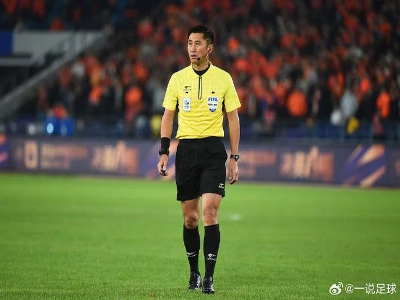 本赛季最佳裁判、最佳助理裁判评选出炉!马宁:祝贺大家